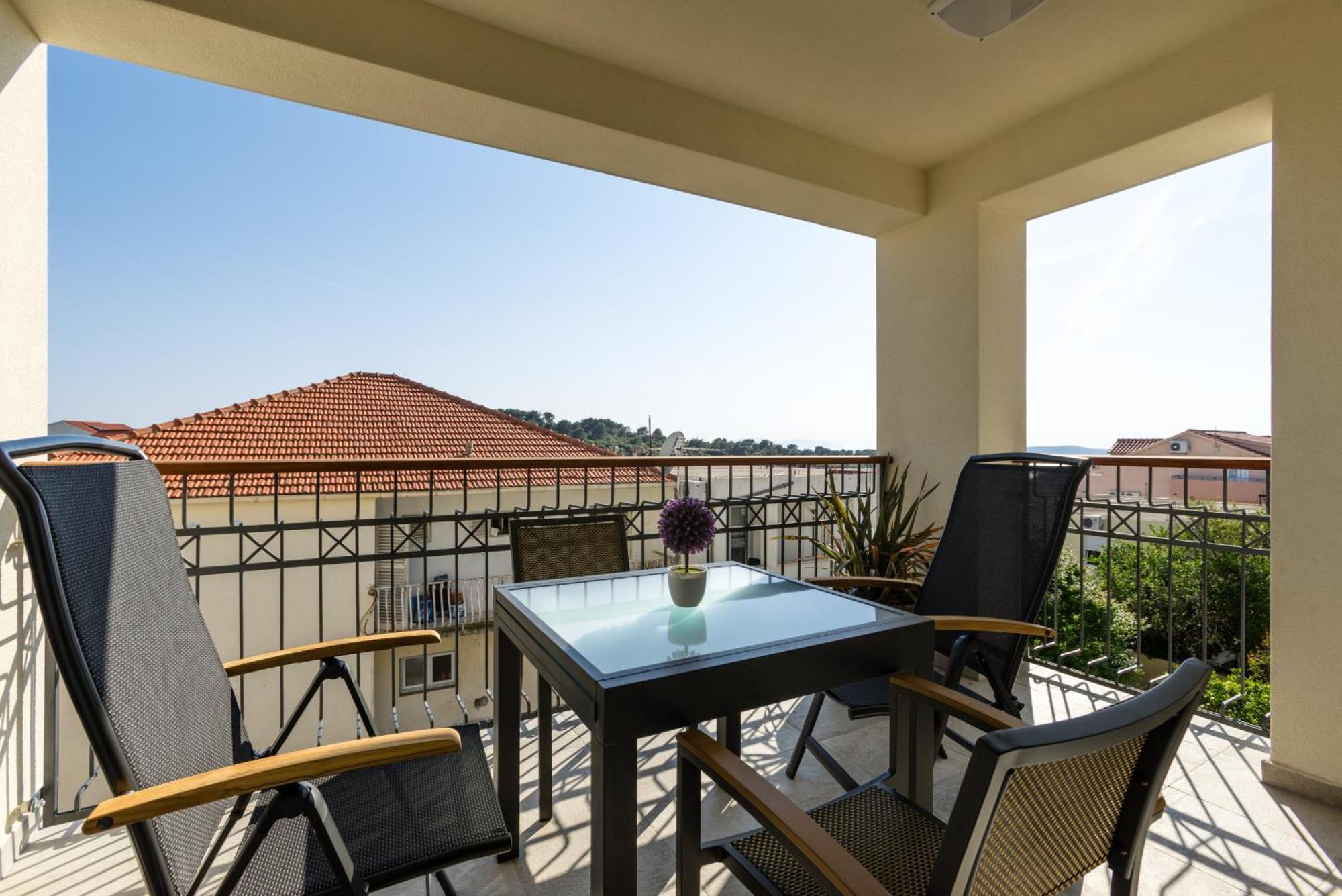 - Teranea Hvar Hotell 4*