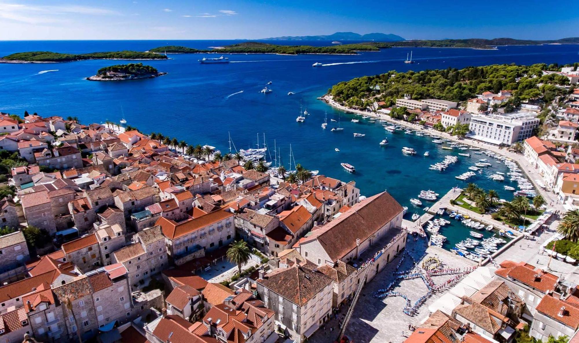 - Teranea Hvar 4* Hvar Town