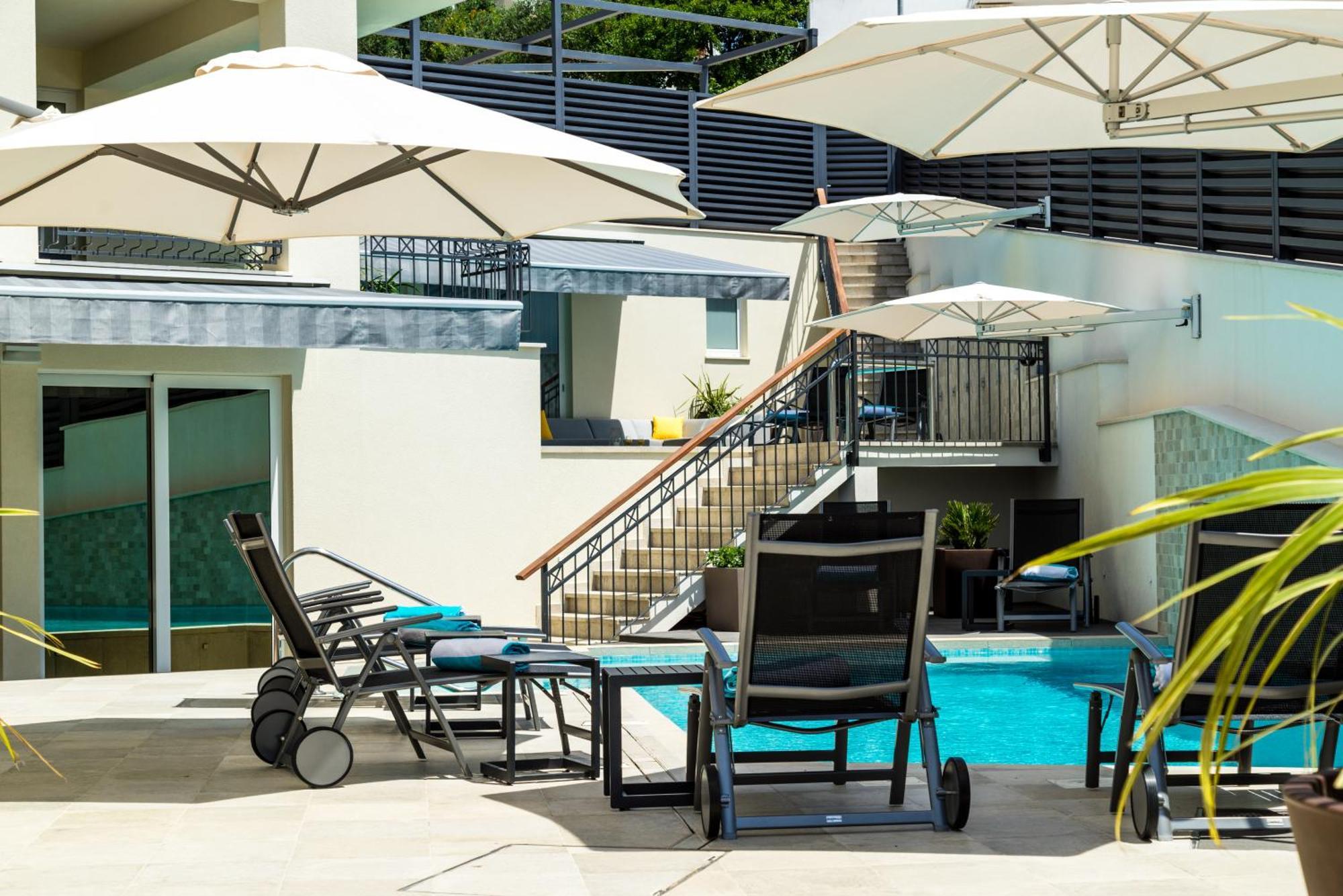 - Teranea Hotel