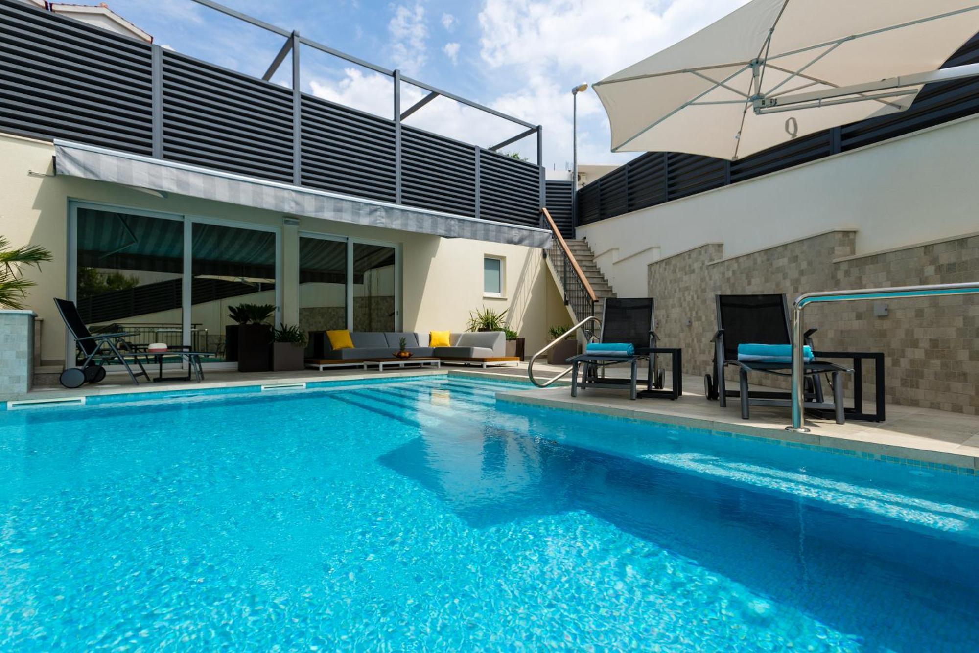 - Teranea Hotel Hvar Town